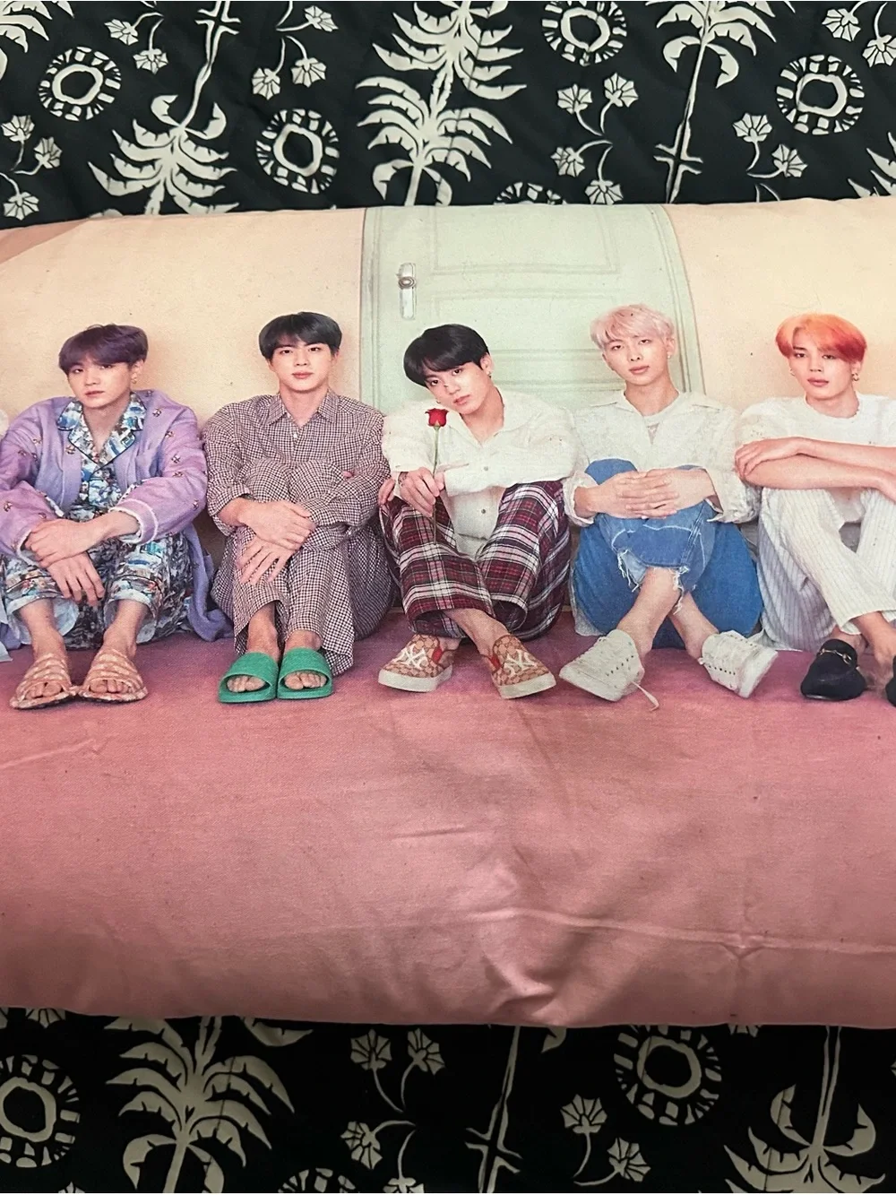 BTS ‘House of BTS’ Pop-Up Store Boy with Luv Era Rectangular Pillow Cushion - Picture 2 of 6